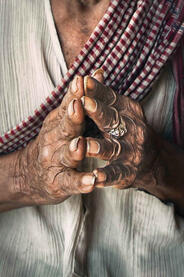 Praying Hands Details of the hands of an elderly man © Roberto Pazzi