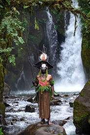 The Sentinel Portrait of a Kutumb Tambul tribesman © Roberto Pazzi