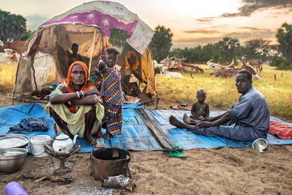 Nomadic Family Portrait of a Boudouma family © Roberto Pazzi