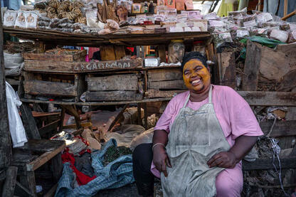 The Seller Portrait of a street vendor © Roberto Pazzi