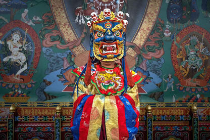 Colors of Tshechu Portrait of a perfomer for the Tshechu © Roberto Pazzi