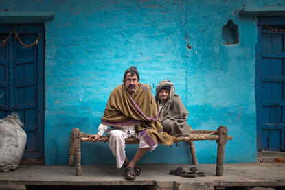 Friends Daily life scene © Roberto Pazzi