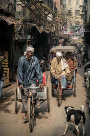 Working on the Street The daily work of the rickshaw drivers © Roberto Pazzi