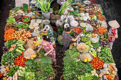 The Market Daily life scene at the market © Roberto Pazzi